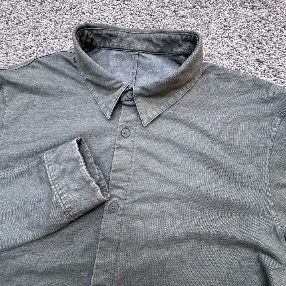 Lululemons Mens Button Up Long Sleeve Performance Green Casual Size Large‎
